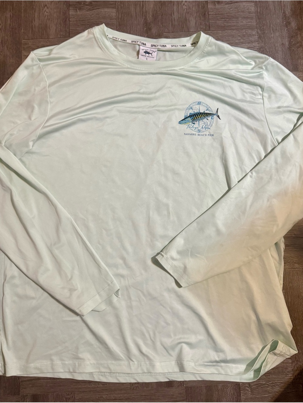 Spicy Tuna Women's Long Sleeve Performance Tee in Seafoam